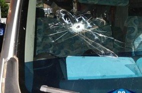 Van de Capinzal é alvejada por tiros durante tentativa de assalto no PR