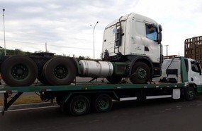 PRF flagra caminhões com excesso de peso em Campos Novos