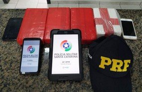 Ação conjunta apreende 4 kg de cocaína em veículo de Herval