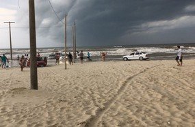 Defesa Civil confirma tsunami meteorológico em Santa Catarina