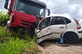 Condutor morre após colidir contra caminhão em Concórdia