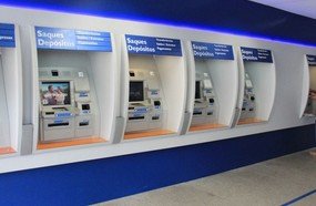 Agências bancárias apenas com serviços internos