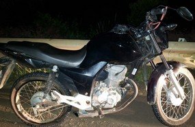 Mulher morre após moto colidir em guard rail em Jaborá