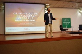 Semana de profissionalização reúne mais de 400 acadêmicos