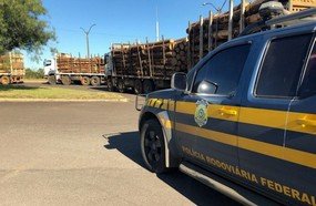 PRF flagra 100 mil kg de excesso de peso durante fiscalização