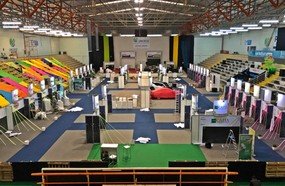 Montagem da estrutura para a Feira GERA entra na reta final