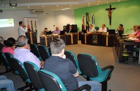 Projeto do futsal Joaçaba apresentado na Câmara de Vereadores