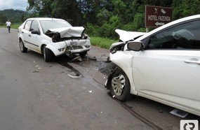 Colisão frontal deixa três feridos na BR-282, em Joaçaba