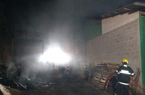 Incêndio em fábrica de Catanduvas mobilizou Bombeiros