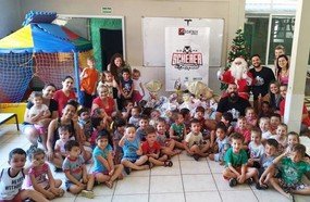 ABLUJHE realiza doação de brinquedos para instituições