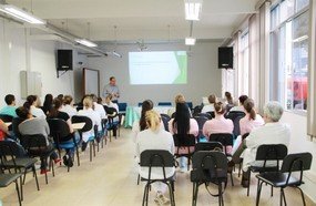Humanização no atendimento é tema de debate no HUST