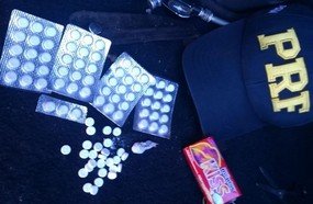 Motorista de caminhão de Videira é flagrado com rebite e cocaína