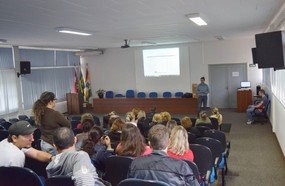 Professores recebem capacitação sobre gerenciamento online