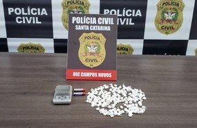 Casal é preso com 200 porções de cocaína em Campos Novos