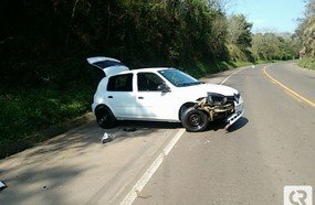 Bateu no rodado de carreta ao tentar ultrapassagem na BR-282