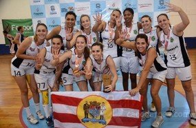 Blumenau é tetra do basquete feminino dos Jasc