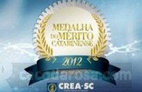Engenheiro Sady Zago entre os homenageados com Medalha do Mérito Catarinense