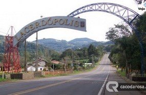 Justiça Eleitoral julga improcedente pedido de cassação de prefeito e vice de Lacerdópolis
