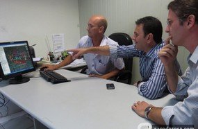 Prefeito de Lages conhece sistema de monitoramento de frotas de Joaçaba