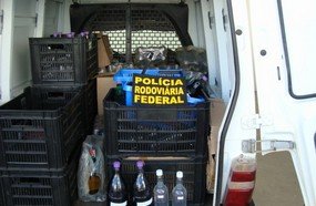 Veículo de Eval Velho é flagrado com mercadorias sem rótulo e nota fiscal