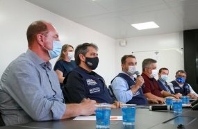 Governador anuncia novos leitos de UTI e de enfermaria no Oeste
