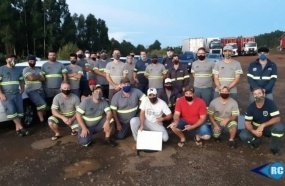 Transportadores de aves entram em acordo com a classe patronal 
