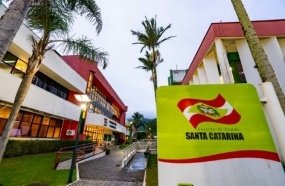 SC retoma atendimento remoto nos serviços públicos não essenciais 