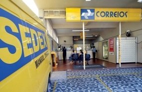 Bolsonaro entrega na Câmara projeto para privatização dos Correios