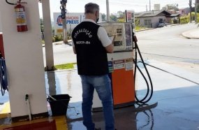 Procon fiscaliza postos de combustíveis em Joaçaba   