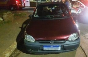 Condutor embriagado resiste à prisão após ameaçar a ex-mulher