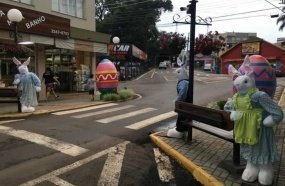 Coelho furtado da decoração de Páscoa de Caçador é devolvido 