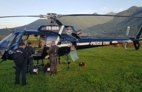 Helicóptero da Polícia Civil resgata jovens perdidos em mata 