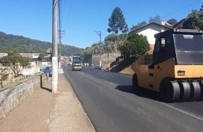 Revitalização da Avenida Caetano Natal Branco está sendo concluída 