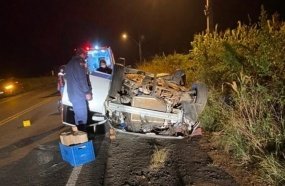 Capotamento deixa jovem ferido na SC-355 