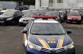 PRF promove leilão de veículos apreendidos e sucatas em SC