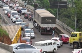 Lottemann sugere implantação de terceira faixa na ponte Emílio Baumgart