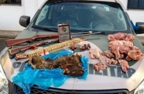 PM Ambiental apreende caça ilegal e armas em Campos Novos