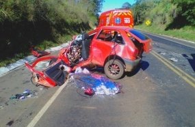 Mãe e filha morrem em grave acidente na BR-282
