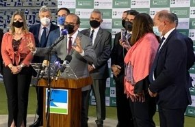 Ato na Câmara critica blindagem de governadores na CPI da Covid