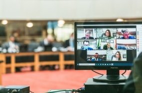 CCJ aprova remuneração mínima para o magistério estadual