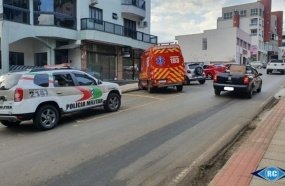 Adolescente é ferida pelo ex-namorado no centro de Capinzal 