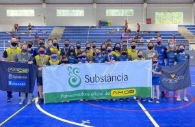 Atletas da AMOB conquistam 11 medalhas no Estadual de Badminton