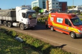 Mulher morre após ser atropelada por carreta em Catanduvas 