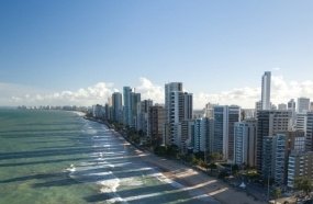 MPF quer impedir sombreamento da Praia Brava em Itajaí 