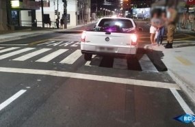 Criança de 12 anos é atropelada por picape no centro de Capinzal 