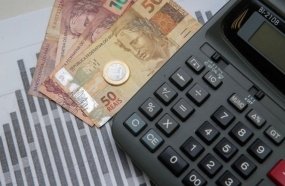 Governo aumenta IOF para custear novo bolsa família 