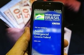 Caixa paga sexta parcela do auxílio para nascidos em março