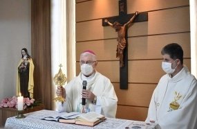 Dia de Santa Teresinha é celebrado com missa no HUST
