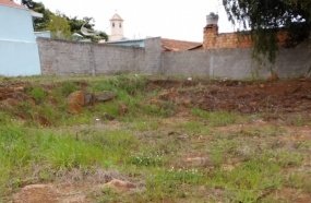 Morador encontra feto em sacola ao limpar terreno baldio 
