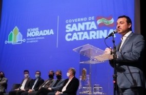 Governo lança programa para construir casas populares 